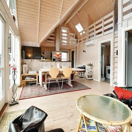 Three-bedroom Holiday In Brenderup Fyn