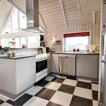 Tatil Evi Three-bedroom Holiday In Brenderup Fyn *